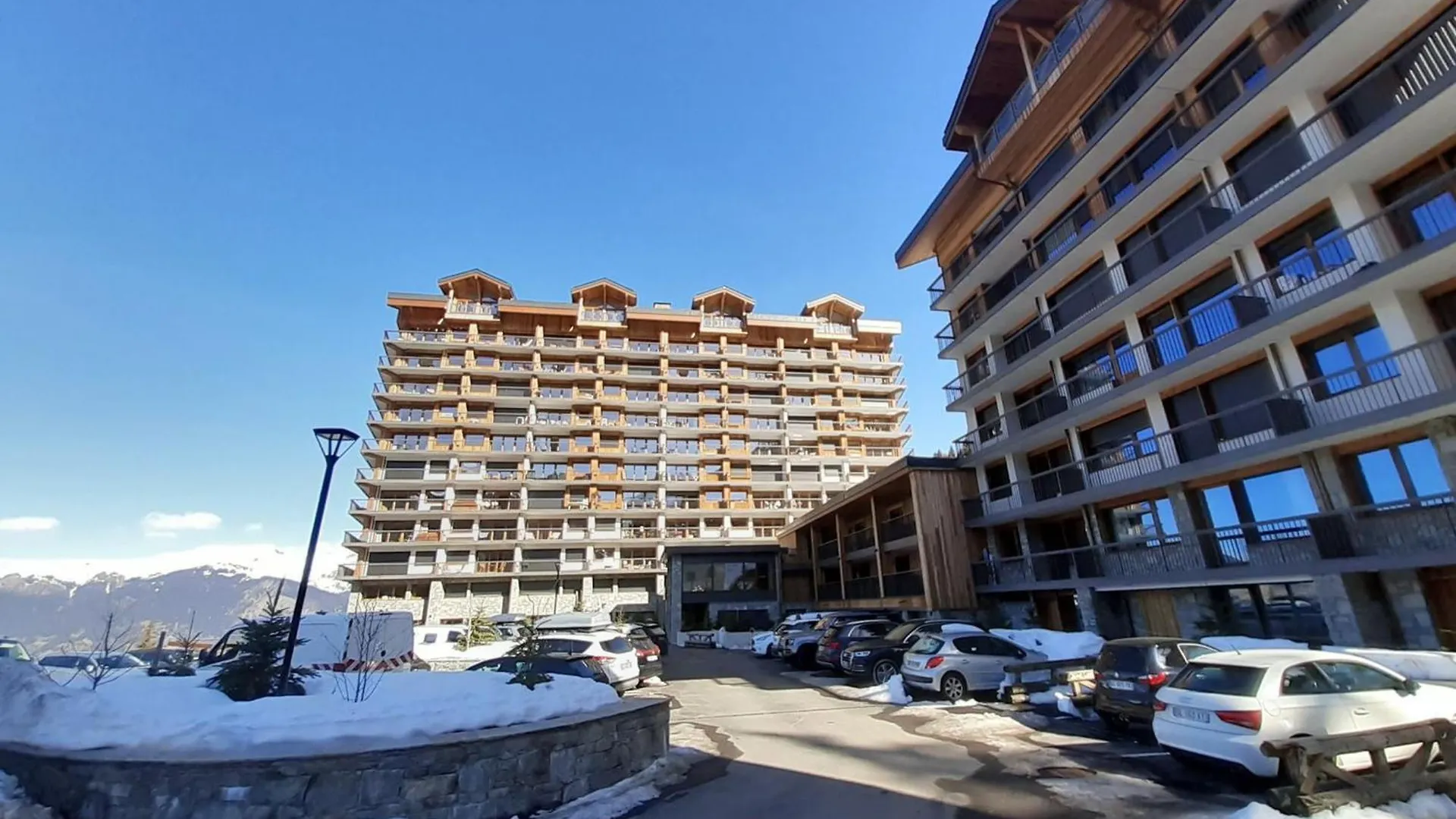 Appartement Skis Aux Pieds, 3 Chambres, Renove, Idealement Situe Pres Des Commerces A Courchevel 1650 - Fr-1-514-61