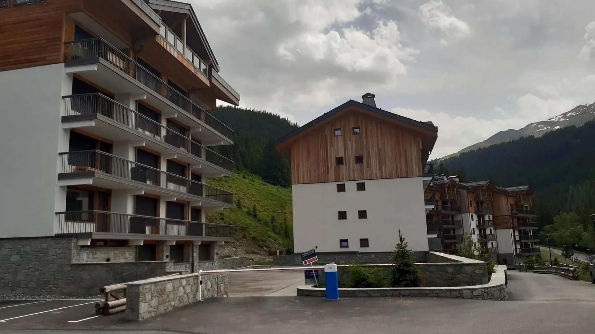 Apartament Appartement Skis Aux Pieds, 3 Chambres, Renove, Idealement Situe Pres Des Commerces A Courchevel 1650 - Fr-1-514-61