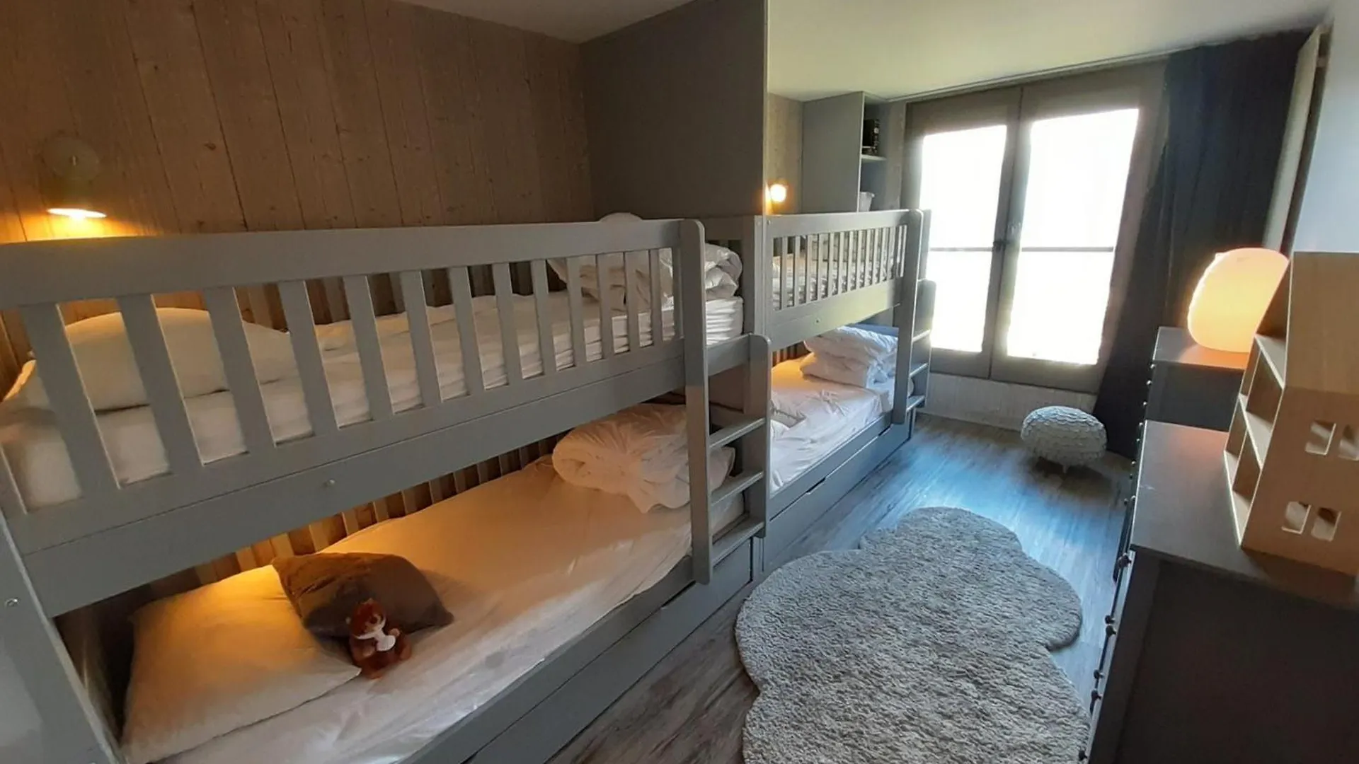 Appartement Skis Aux Pieds, 3 Chambres, Renove, Idealement Situe Pres Des Commerces A Courchevel 1650 - Fr-1-514-61 Francja